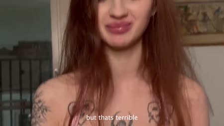 #2 Рыжая сучка снимает на телефон трах с бойфрендом