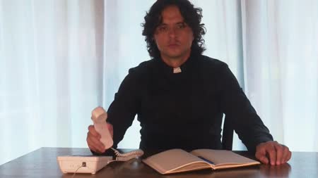 #1 Хотел изгнать бесов, но сам пал жертвой смачного минета