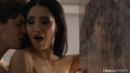 #3 Симпотную азиатку с большой жопой отдрючили у рояля